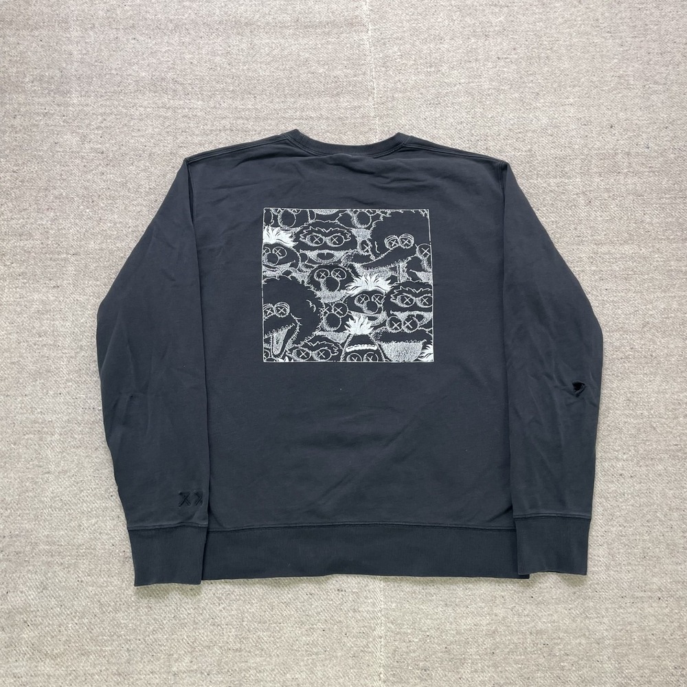 Vintage‎ Kaws Sesame Street Sweatshirt Men Large Black 2010s Uniqlo